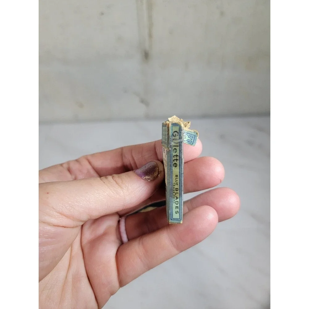 Vintage 1930's‎ Gillette Safety Razor BLUE BLADES As Is